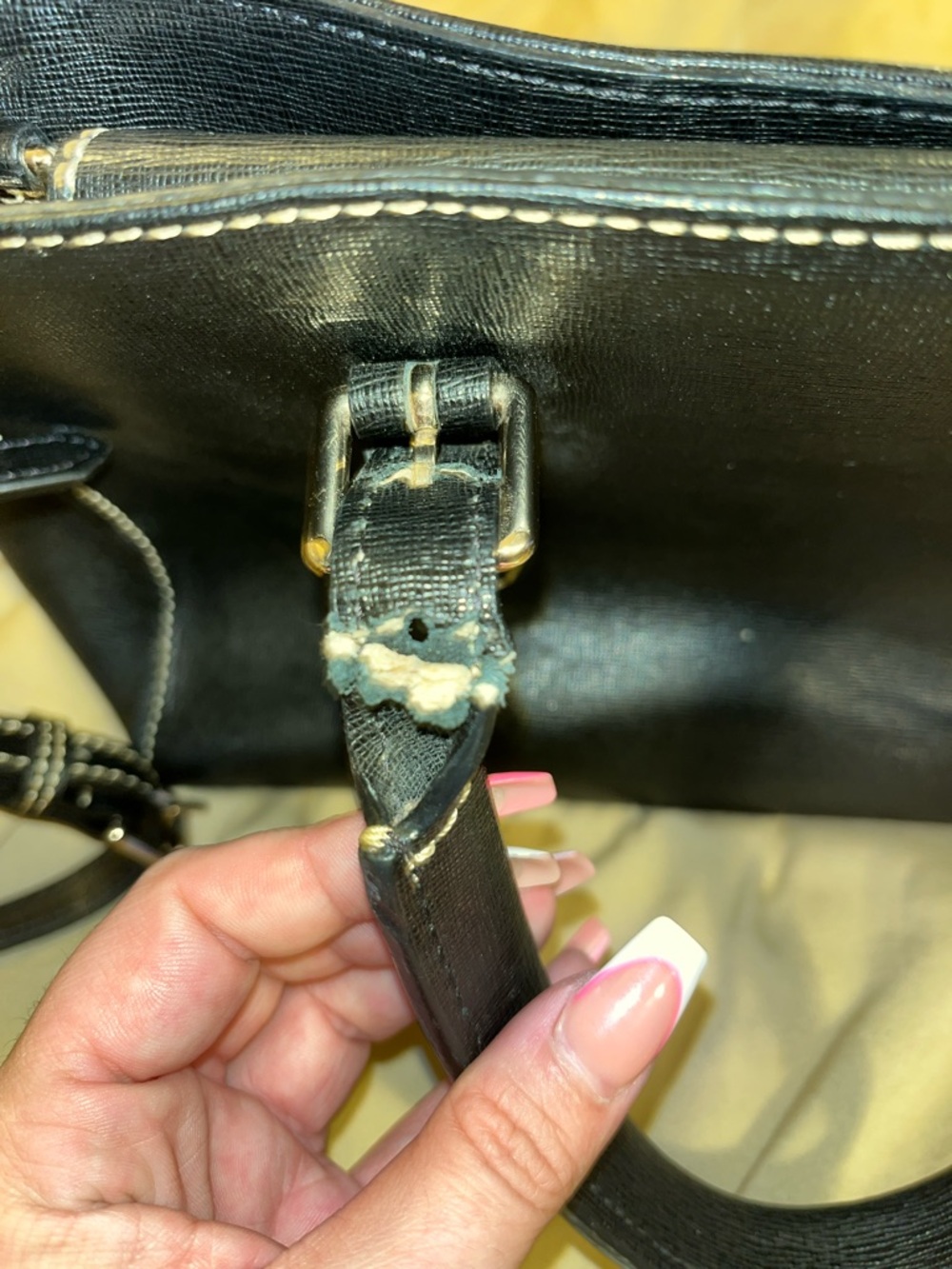 Dooney & Bourke Black Pebble Grain Large Mindy Tote - Picture 6 of 9